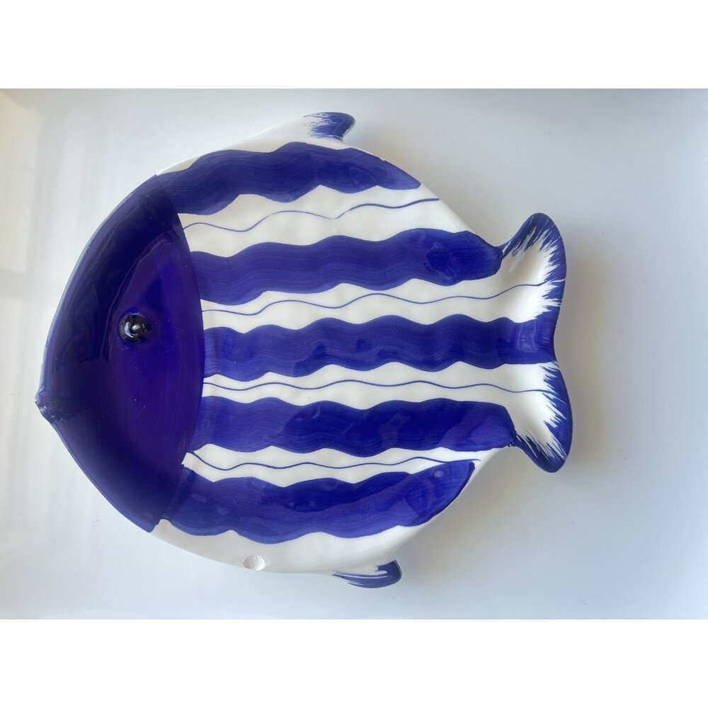 La Tavola Fish Plate Handmade Blue & White Handpainted Made in ITALY 10" x 10"
